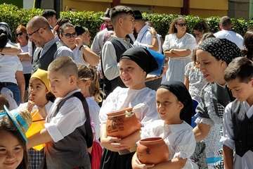 Undécima edición de la Traída Infantil del Agua en Lomo Magullo (Foto TA y Francisco Javier Santana)